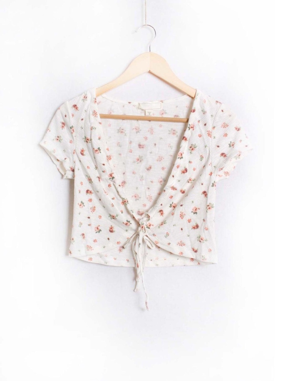 Bozzolo Cream Floral Tie-Front Crop Camisole